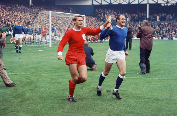 稳居小组头 稳居小组头