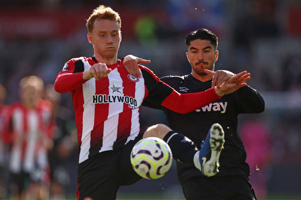 於各俱樂部 於各俱樂部